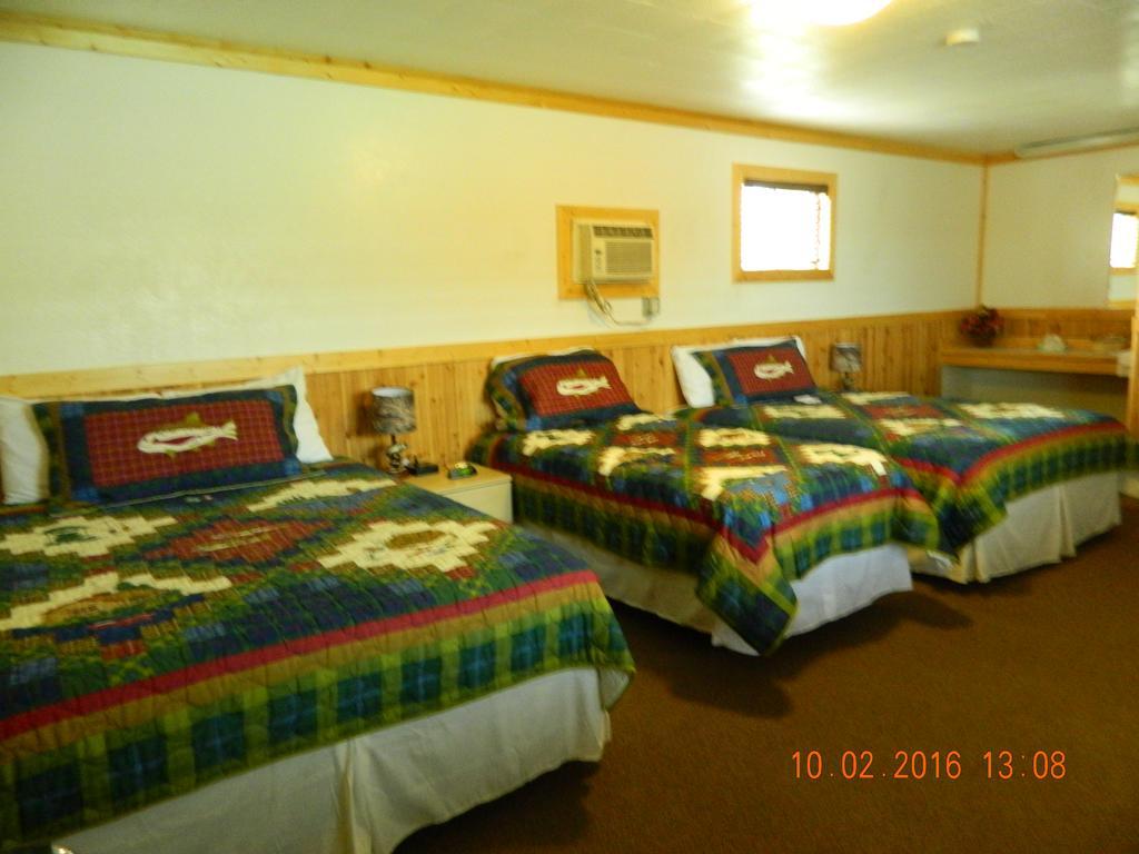 Country Motor Inn Livingston Exterior photo