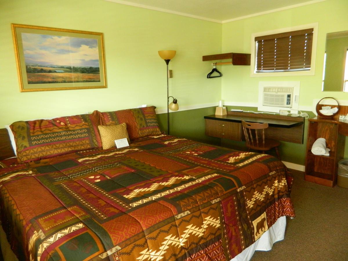 Country Motor Inn Livingston Exterior photo