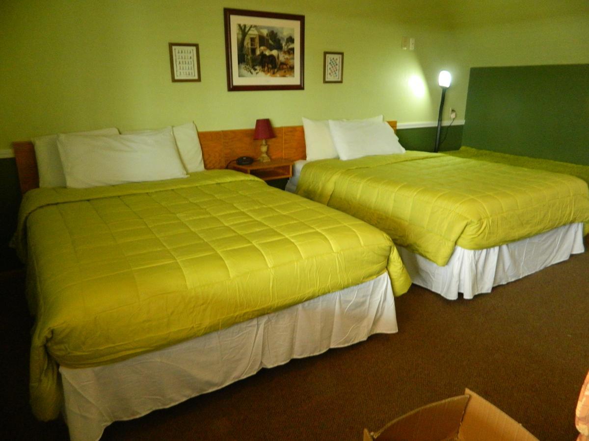 Country Motor Inn Livingston Exterior photo